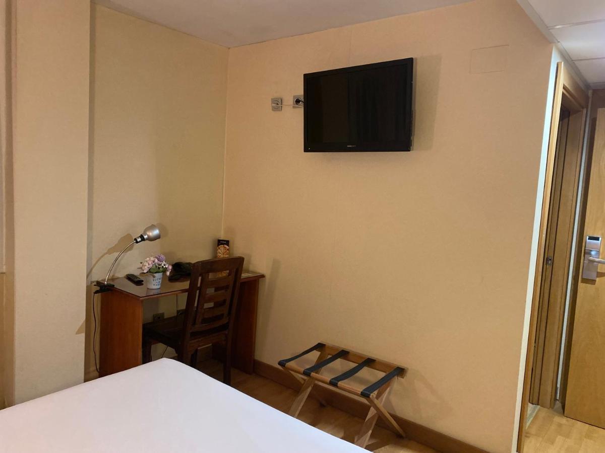 Hotel Villa De Ermua Dış mekan fotoğraf